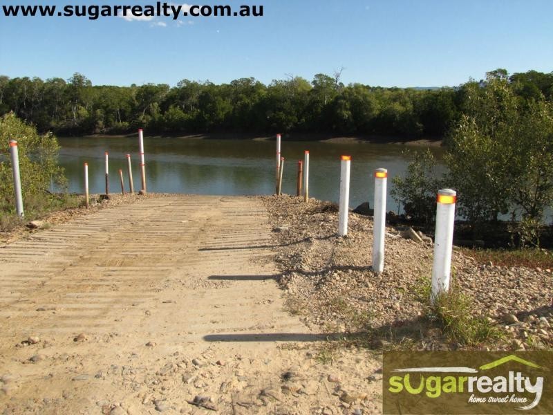 40 Whiting Court, Cungulla QLD 4816