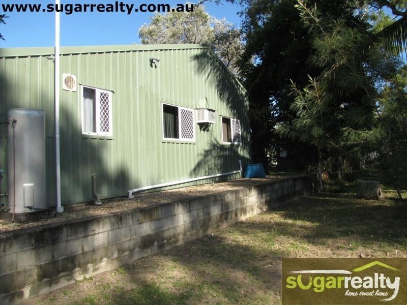 40 Whiting Court, Cungulla QLD 4816