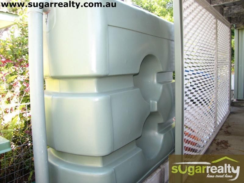 40 Whiting Court, Cungulla QLD 4816