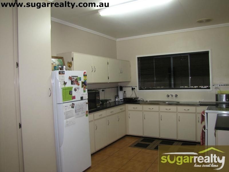 14 Burke Street, Brandon QLD 4808