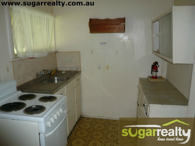 140 Tenth Avenue, Home Hill QLD 4806