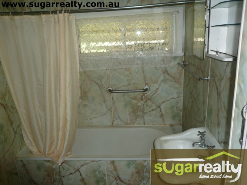 140 Tenth Avenue, Home Hill QLD 4806