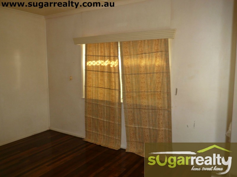 140 Tenth Avenue, Home Hill QLD 4806