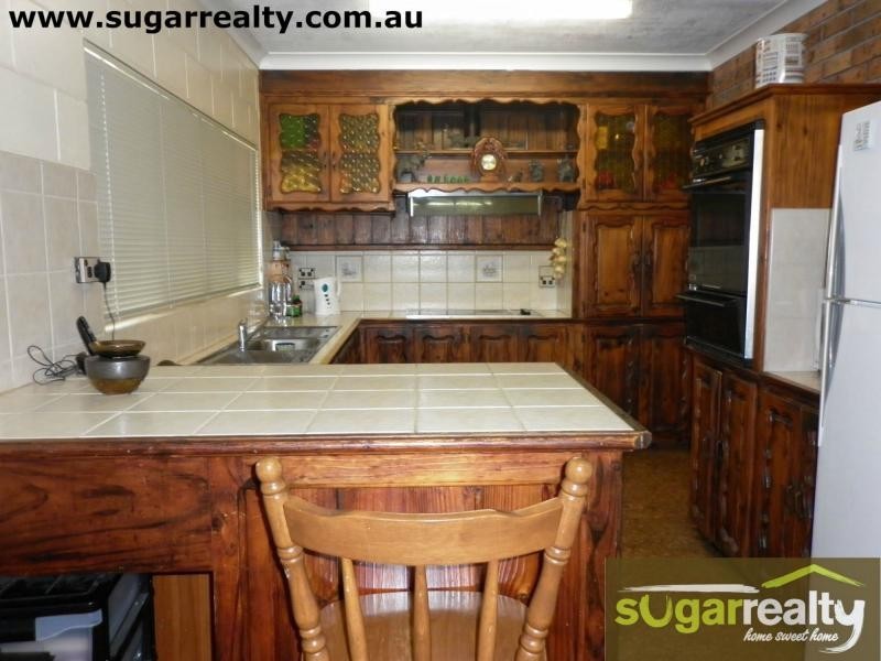 26 Etna Road, Mount Kelly, Ayr QLD 4807
