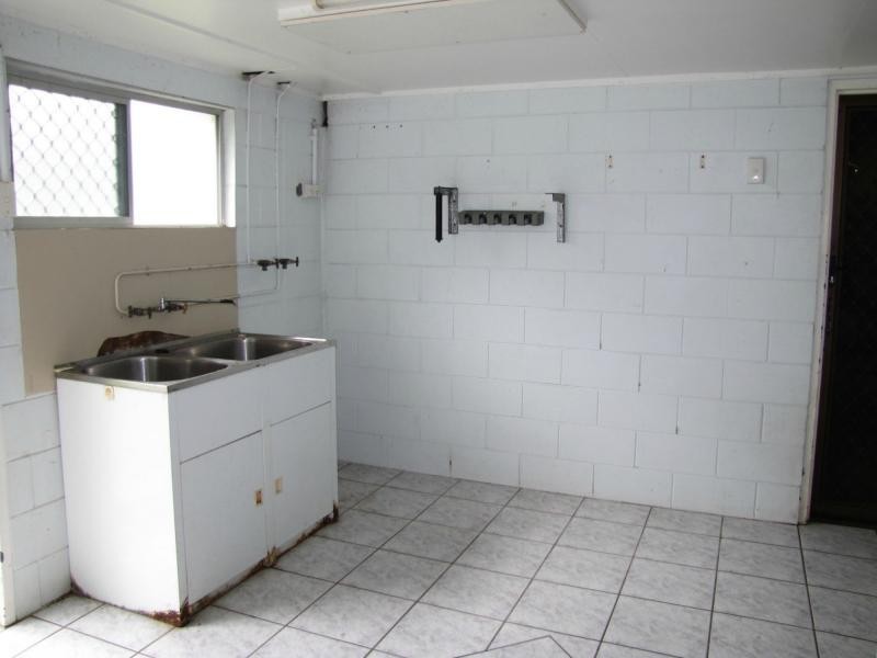 75 Young Street, Ayr QLD 4807