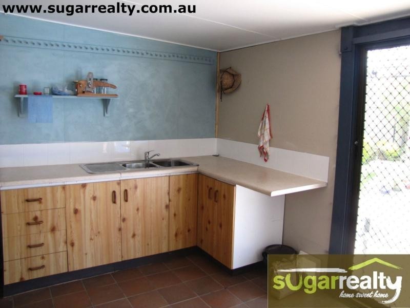 24 Grey Street, Ayr QLD 4807
