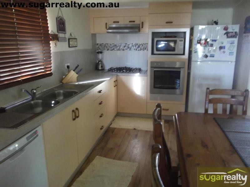 423 Kilrie Road, Jarvisfield QLD 4807