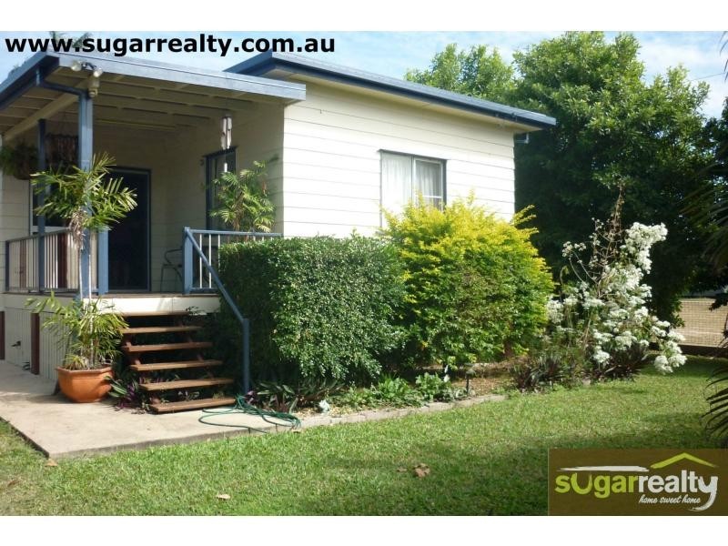 38 Tenth Avenue, Home Hill QLD 4806