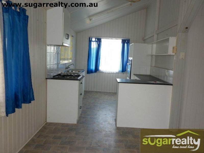 30 Topton Street, Alva Beach, Alva QLD 4807