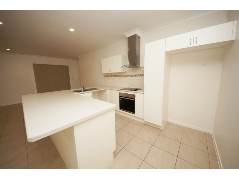 2/28 Rossiter Street, Ayr QLD 4807