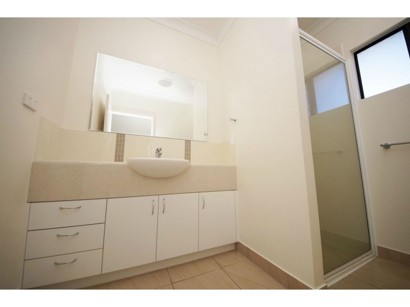 2/28 Rossiter Street, Ayr QLD 4807