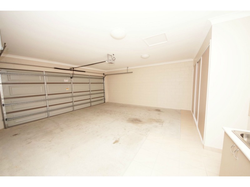 2/28 Rossiter Street, Ayr QLD 4807