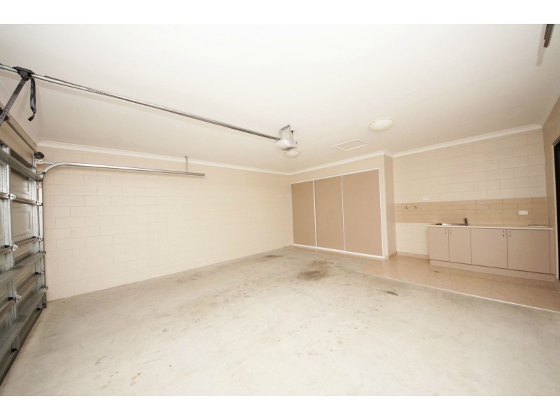 2/28 Rossiter Street, Ayr QLD 4807