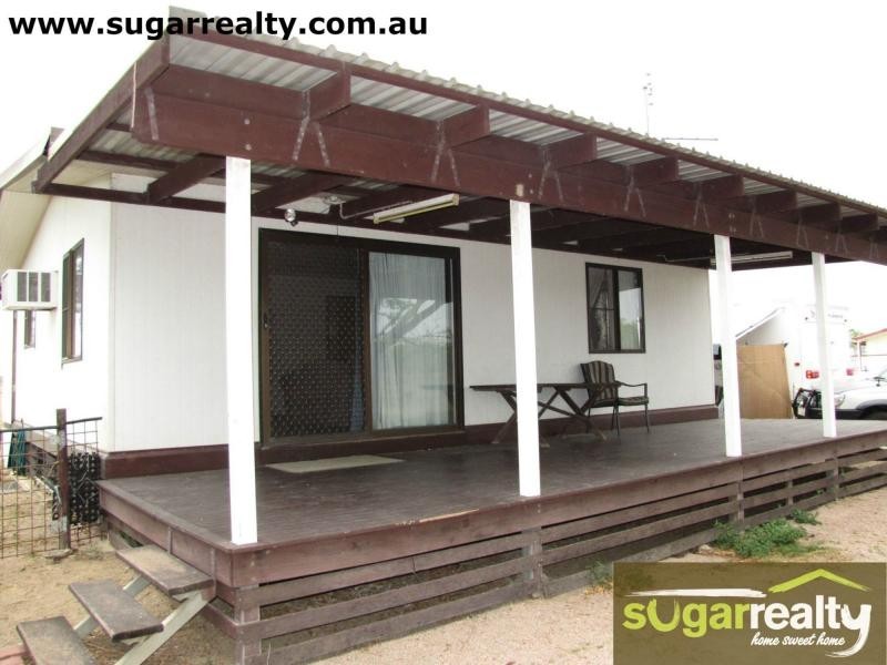 63 Plantation Avenue, Horseshoe Lagoon QLD 4809