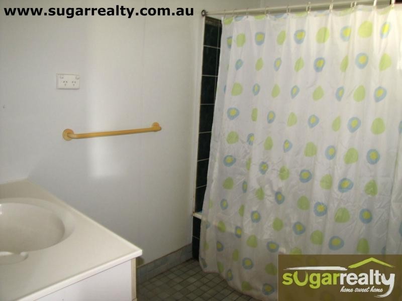 63 Plantation Avenue, Horseshoe Lagoon QLD 4809