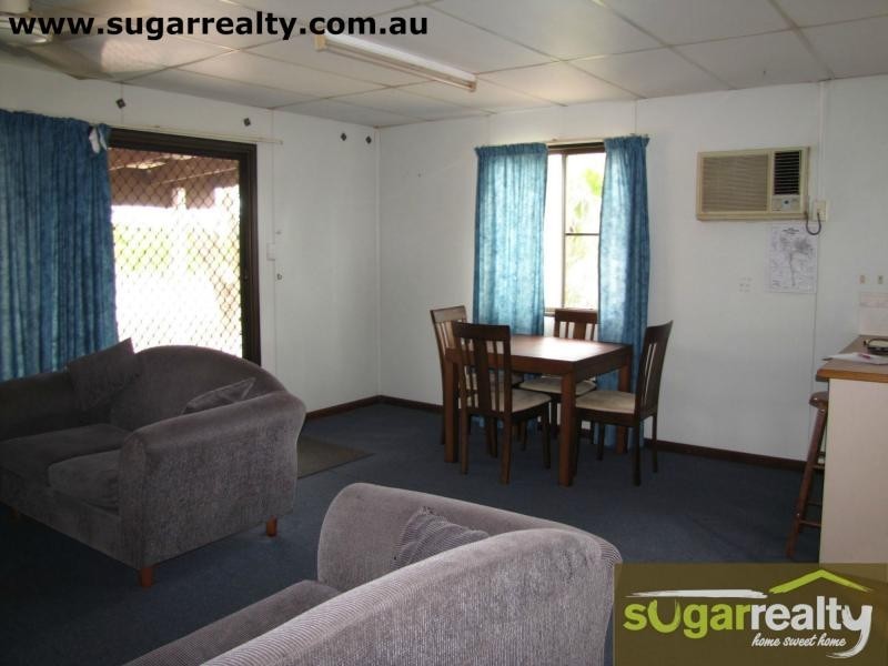 63 Plantation Avenue, Horseshoe Lagoon QLD 4809