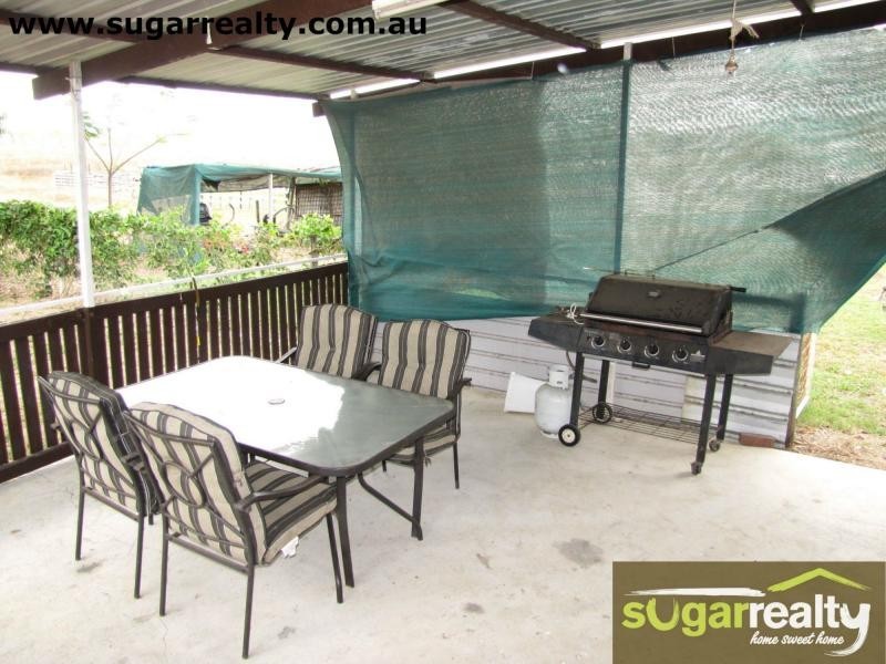 63 Plantation Avenue, Horseshoe Lagoon QLD 4809