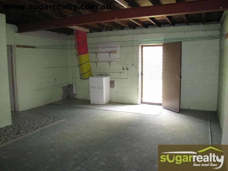 21 Albert Crescent, Ayr QLD 4807