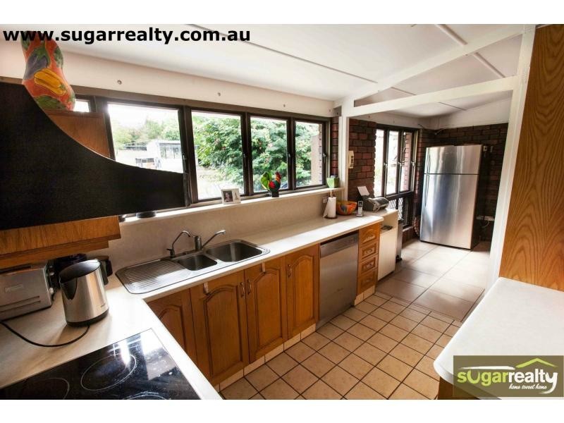 192 Mount Kelly Drive, Mount Kelly, Ayr QLD 4807