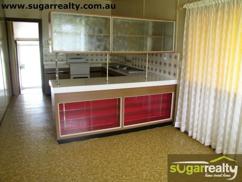 17 Ann Street, Ayr QLD 4807