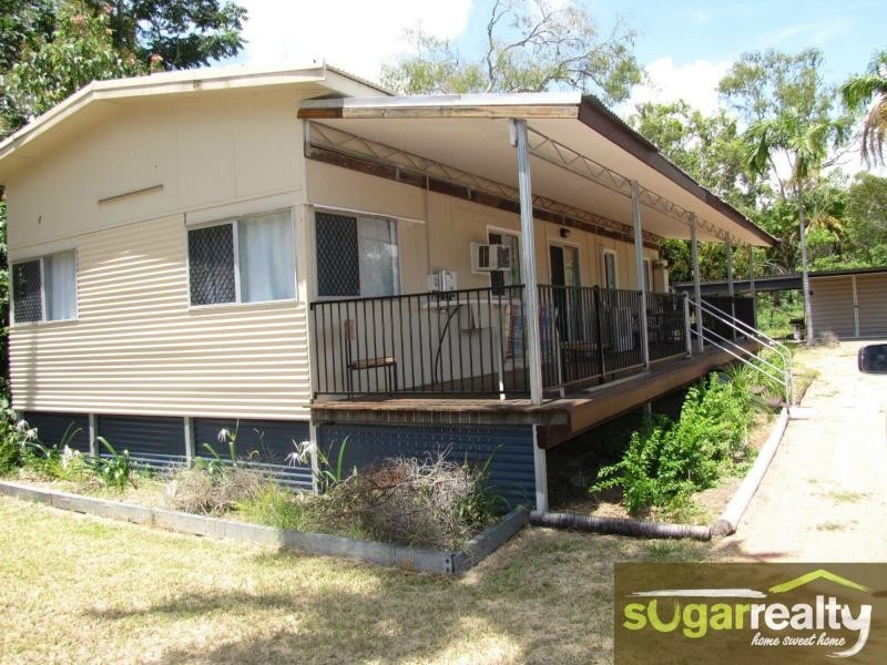 33 Whiting Court, Cungulla QLD 4816
