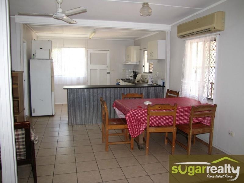 33 Whiting Court, Cungulla QLD 4816