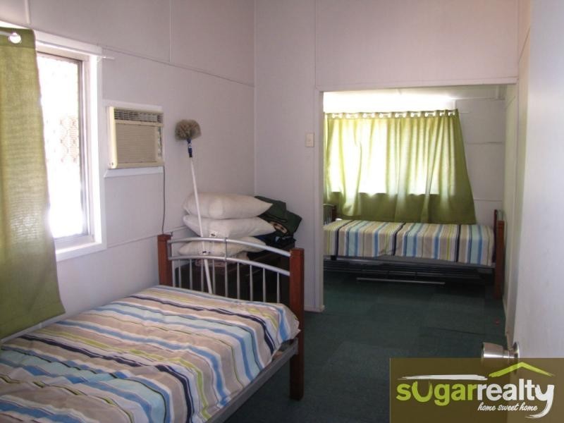 33 Whiting Court, Cungulla QLD 4816