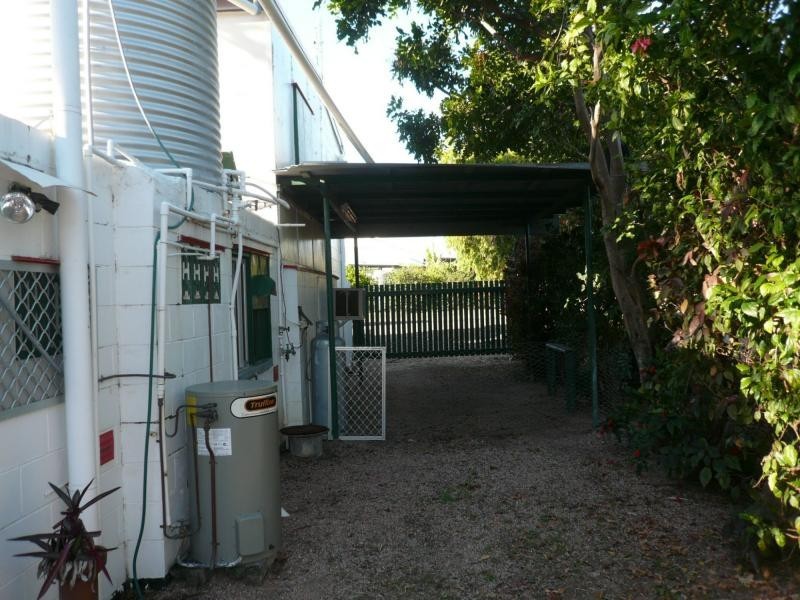 52 Topton Street, Alva QLD 4807