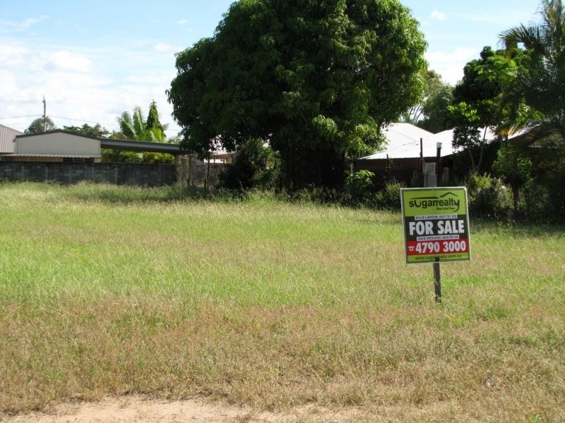 11 Paine Street, Ayr QLD 4807