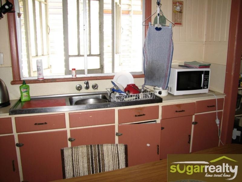 13 Graham Street, Ayr QLD 4807