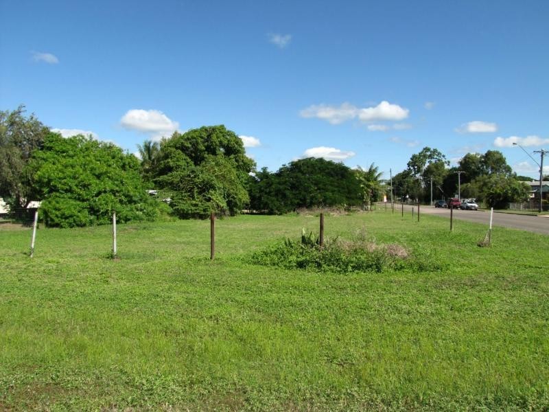 19 Munro Street, Brandon QLD 4808