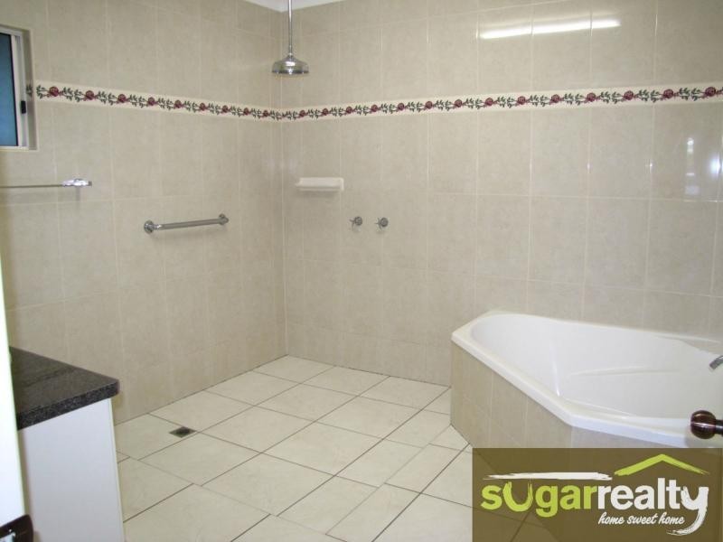 261 Sexton Highway, Brandon QLD 4808