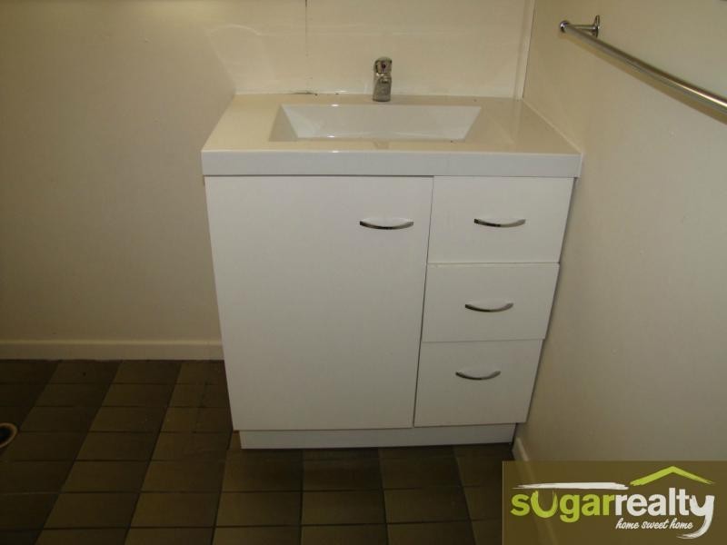 32 Old Clare Road, Ayr QLD 4807