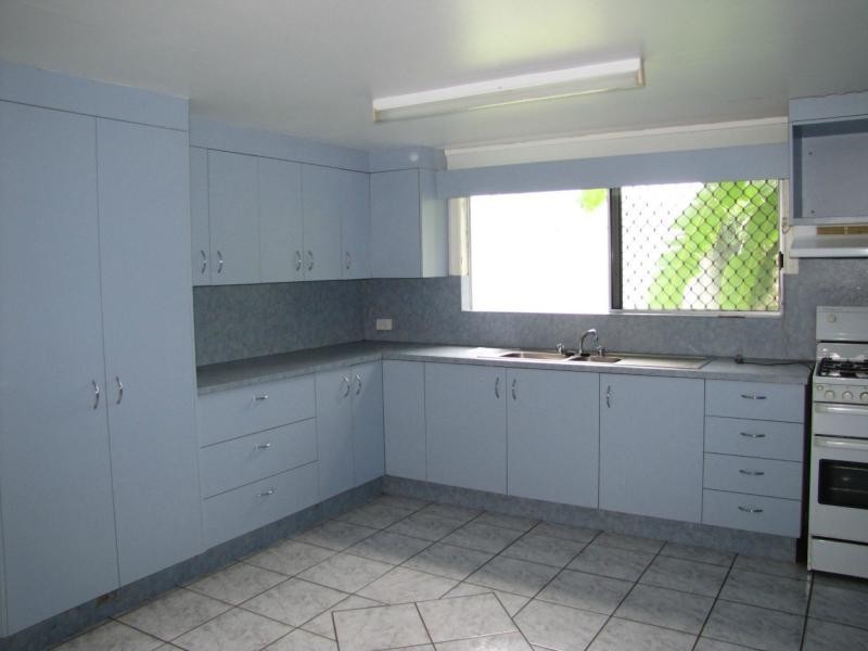 75 Young Street, Ayr QLD 4807