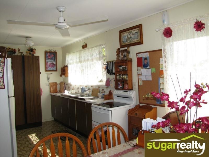 10 Burke Street, Brandon QLD 4808