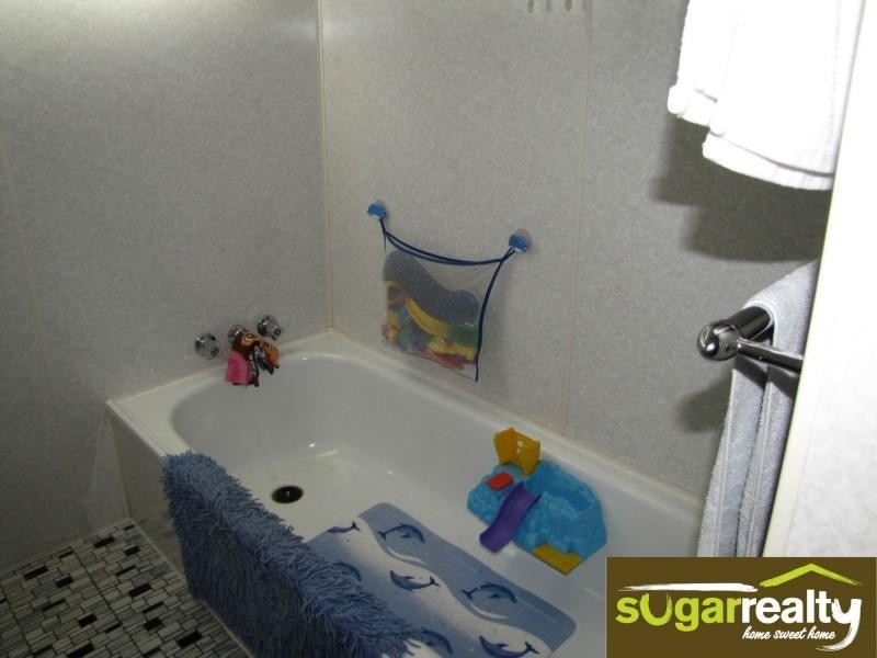 10 Burke Street, Brandon QLD 4808