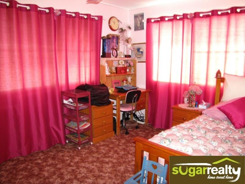 10 Burke Street, Brandon QLD 4808