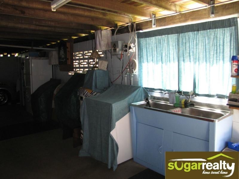 10 Burke Street, Brandon QLD 4808