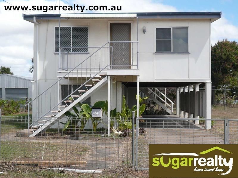 24 Tenth Avenue, Home Hill QLD 4806
