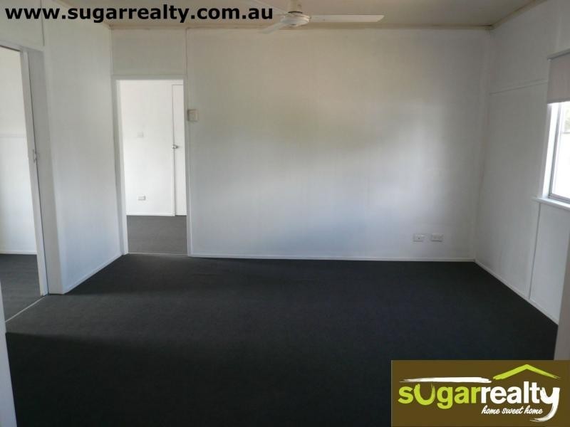 24 Tenth Avenue, Home Hill QLD 4806