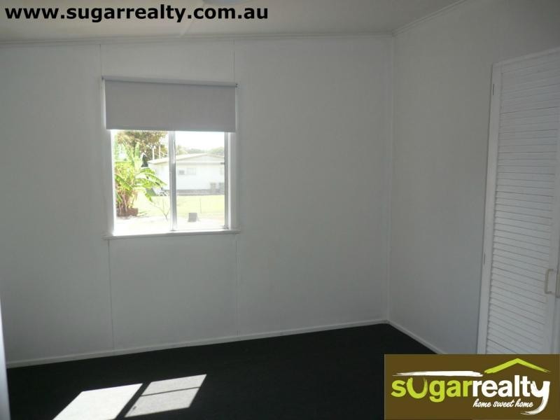 24 Tenth Avenue, Home Hill QLD 4806