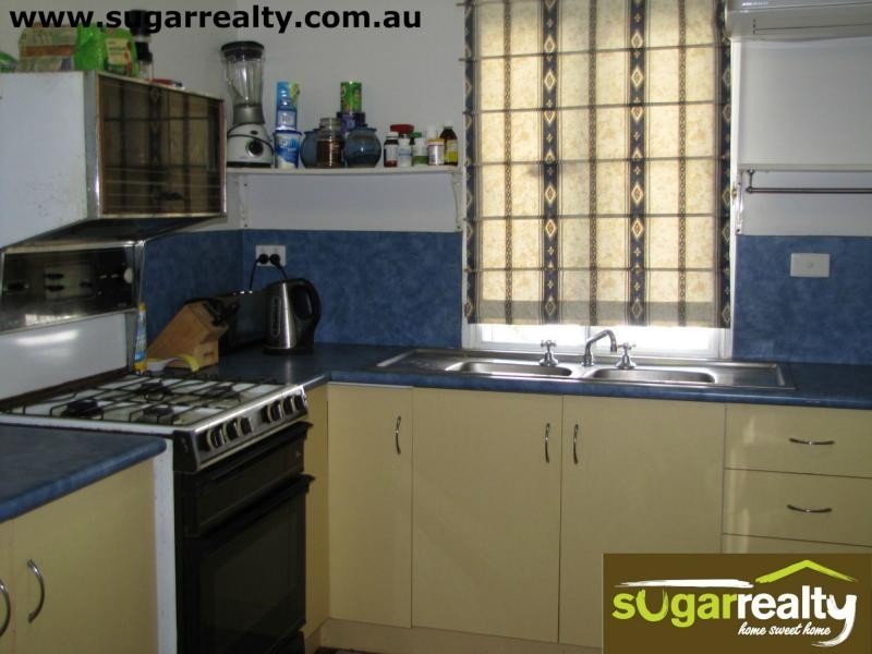 38 Topton Street, Alva QLD 4807