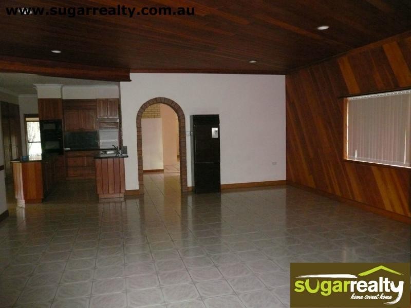 6 Crofton Street, Ayr QLD 4807