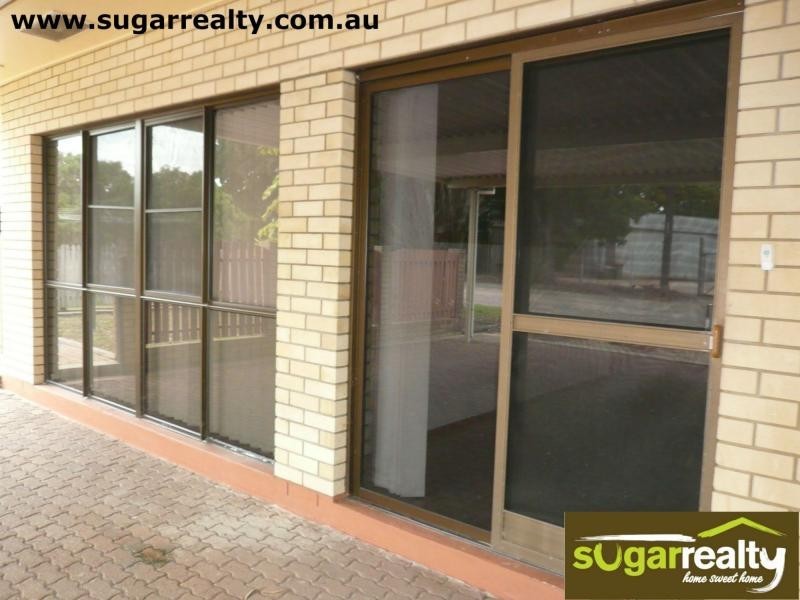 6 Crofton Street, Ayr QLD 4807