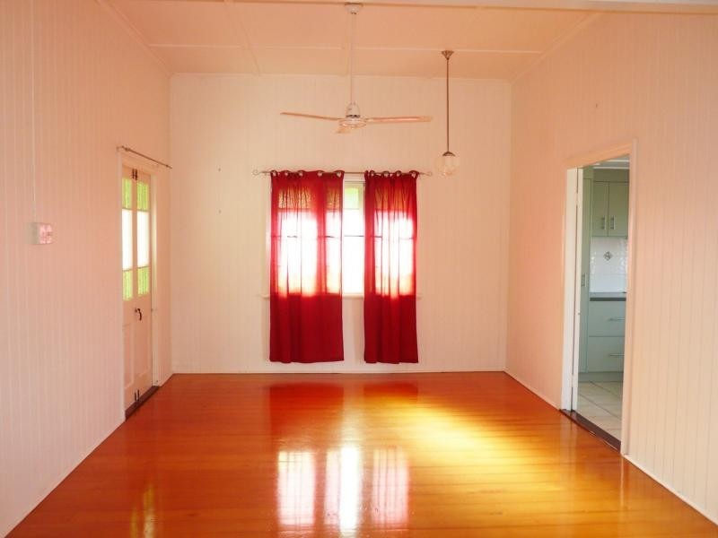 2 Crofton Street, Ayr QLD 4807