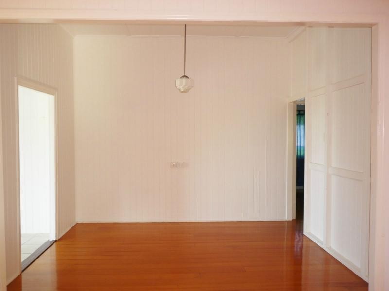 2 Crofton Street, Ayr QLD 4807