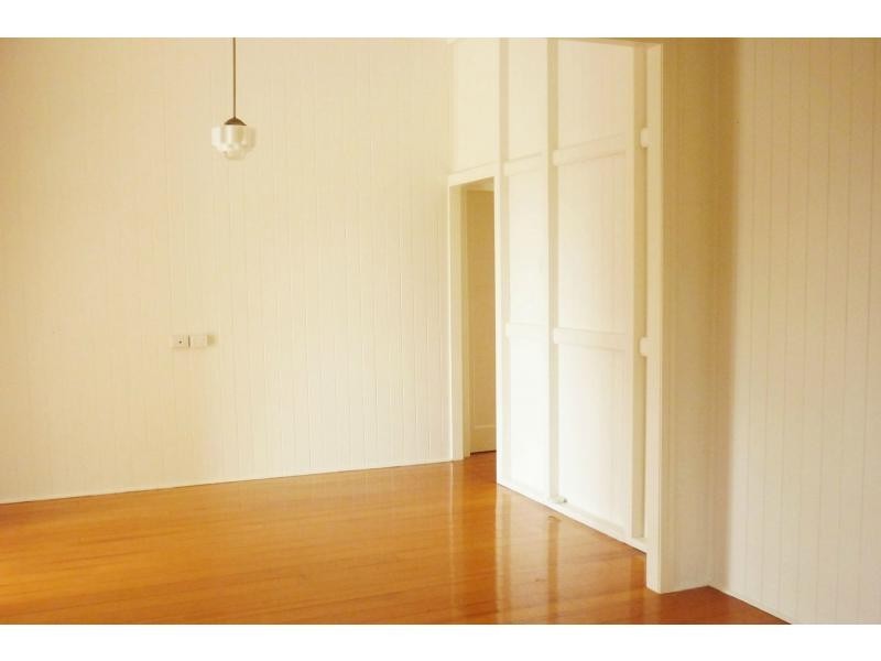 2 Crofton Street, Ayr QLD 4807