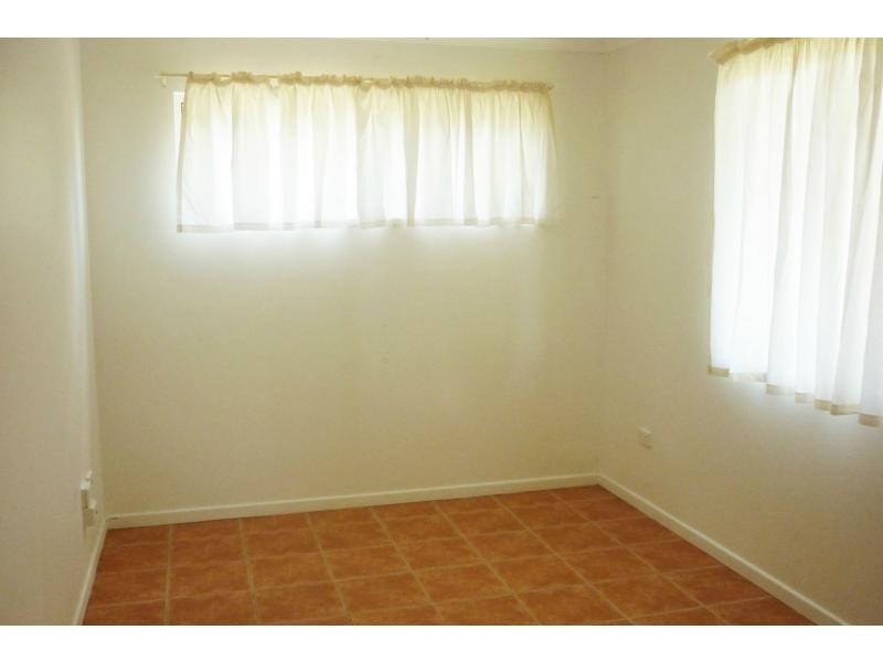 2 Crofton Street, Ayr QLD 4807