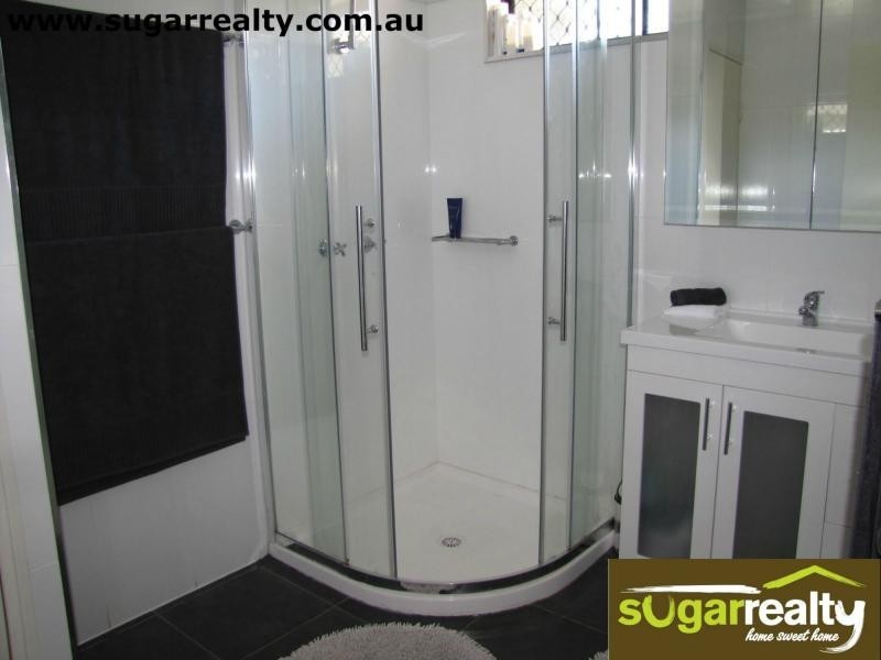 10 Palm Court, Ayr QLD 4807