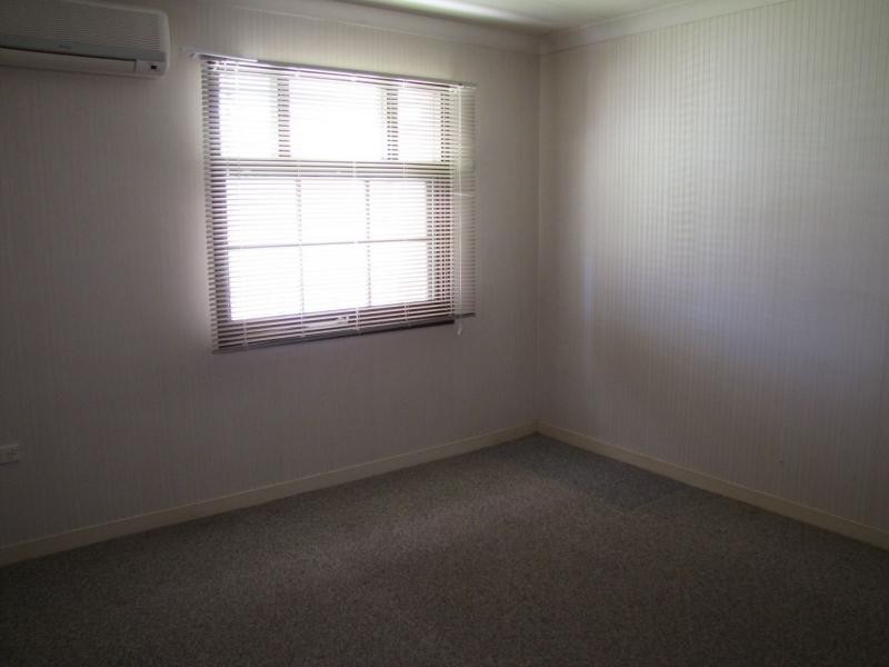 6-8 Hayes Street, Ayr QLD 4807